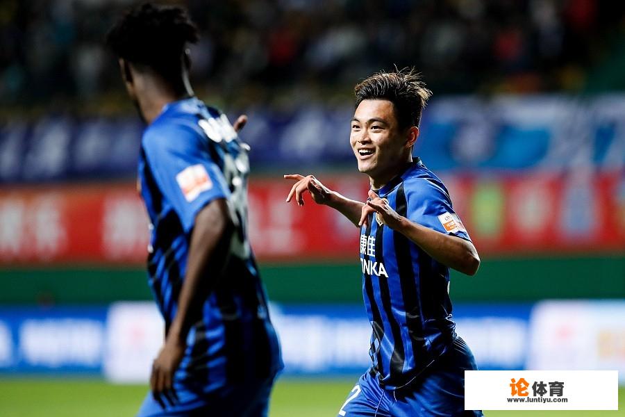 苏宁客场2-0击败富力，换帅后取得了两连胜，苏宁胜在何处？_苏宁首夺中超冠军感言