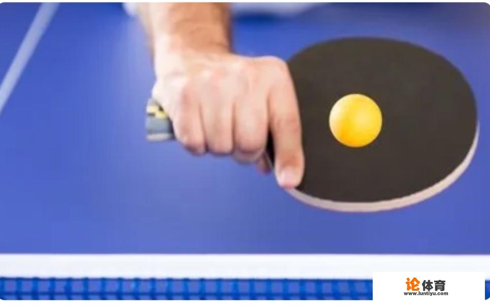 用手在桌子上扔乒乓球怎样回旋?_打回旋兵乓球 用手在桌子上扔乒乓球怎样回旋?_打回旋兵乓球