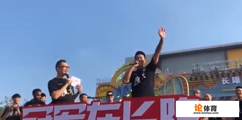 广东冠军游行，阿联缺席，威姆斯开直播，赵睿谈胡明轩，怎么看？_少年cba长隆训练营