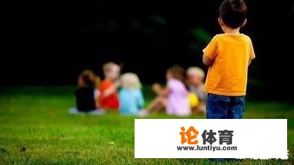 如何提高4岁孩子的运动能力？_四岁宝宝怎么学排球比赛