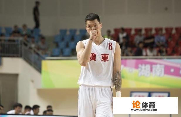 截至目前CBA的得分王是谁？姚明、易建联、周琦在CBA中的总得分各是多少？_cba联赛得分王是谁