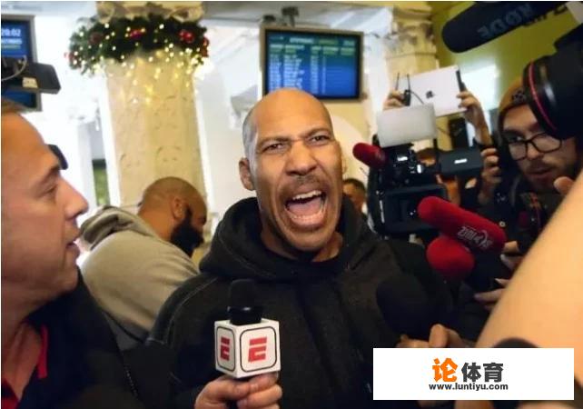 球哥的球爹最近怎么消失了？他的大嘴巴是故意的吗？_球爹打过nba吗