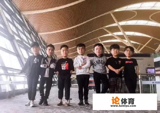 PUBG伦敦赛小组赛落幕，OMG持续低迷掉入败者组，小狮子被网友质疑太飘，你怎么看？_绝地求生伦敦比赛情况