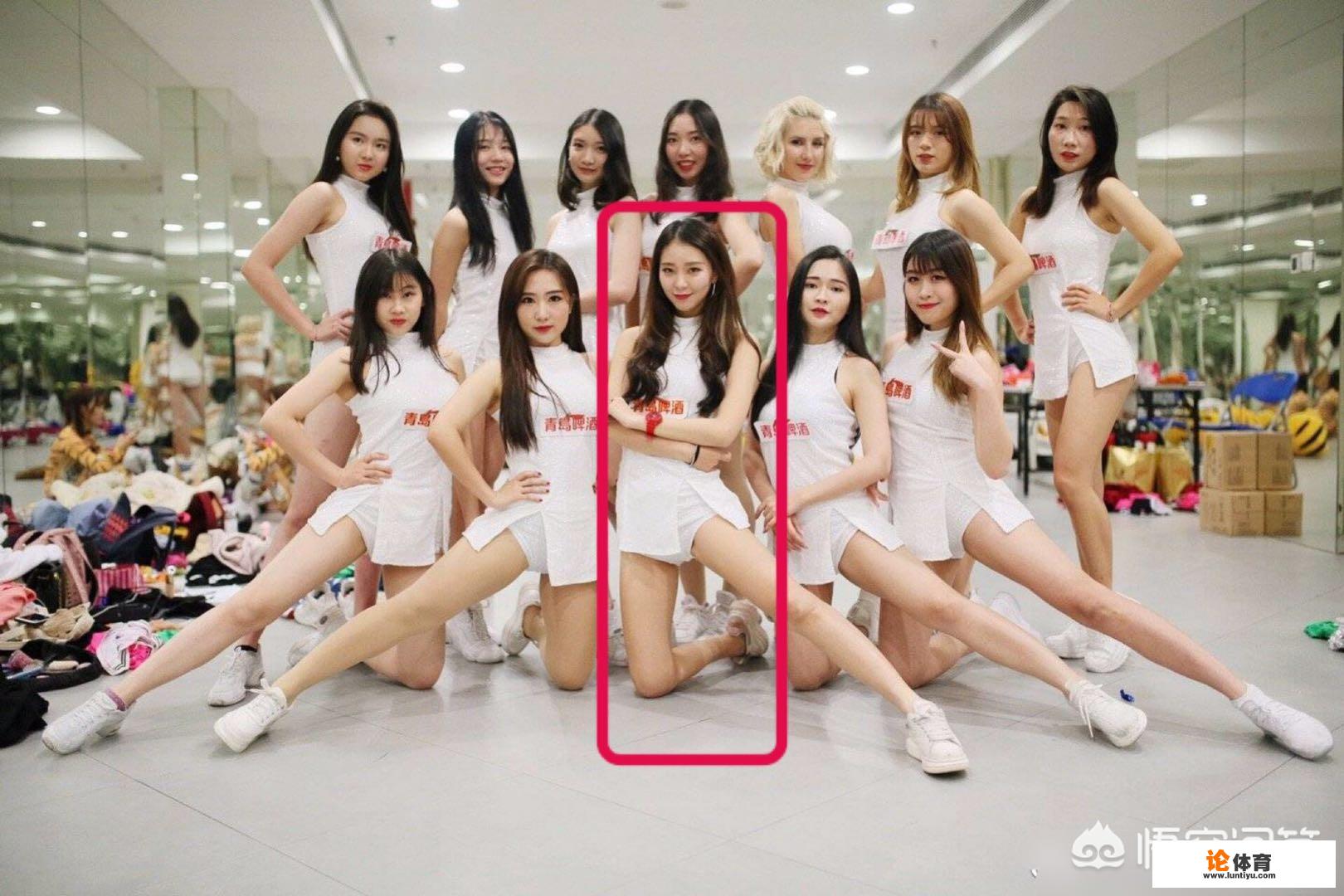 CBA总决赛剑拔弩张!广东最美啦啦队长黄逸辉火辣抢镜!最美篮球宝贝,她有什么来头 CBA总决赛剑拔弩张!广东最美啦啦队长黄逸辉火辣抢镜!最美篮球宝贝,她有什么来头