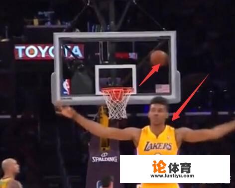 你看NBA看到最搞笑的镜头是什么