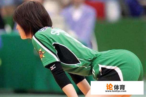 女子沙滩排球和女子室内排球,哪个比赛的人气值和关注度更高?你怎么看 女子沙滩排球和女子室内排球,哪个比赛的人气值和关注度更高?你怎么看