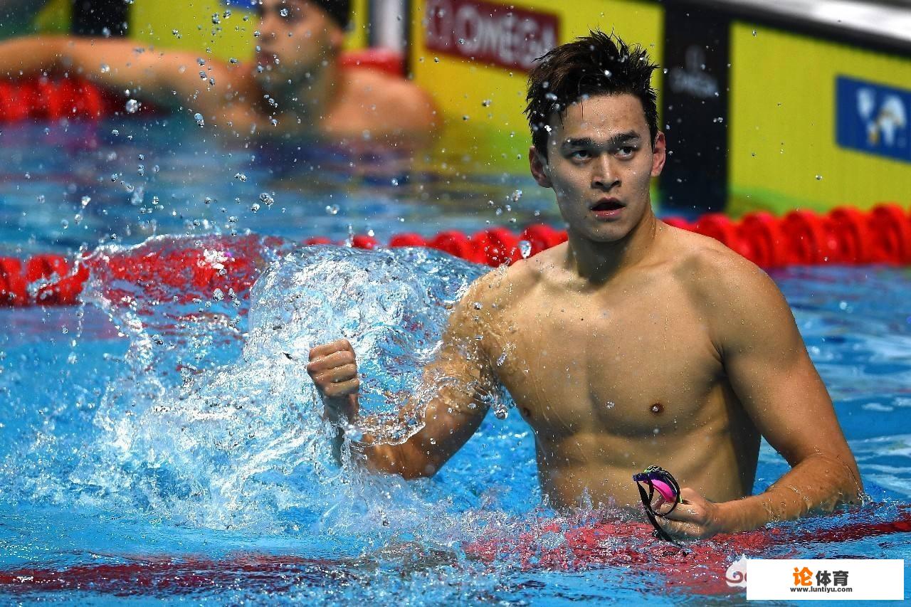 职业游泳运动员理想身高是多少