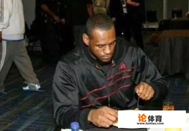 NBA球星来中国都吃些什么