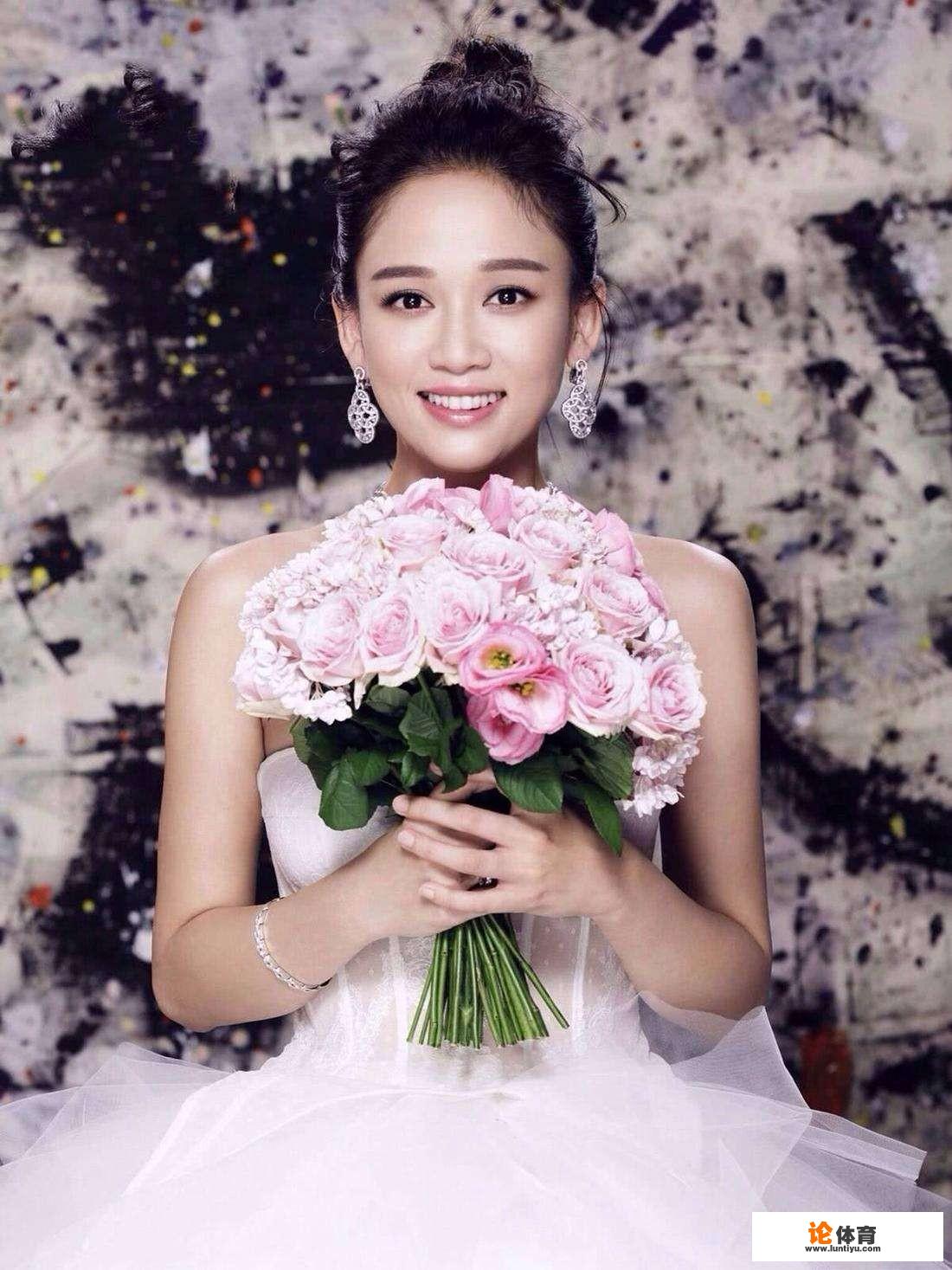 娱乐圈哪些明星的体型堪称“魔鬼身材”