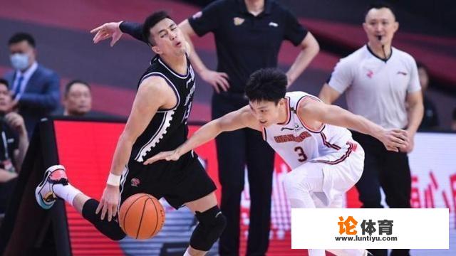 CBA广东与辽宁的巅峰对决一触即发，谁能拿下比赛胜利