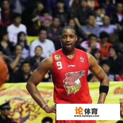 为何当年NBA巨星麦迪来CBA，却只打了1个赛季