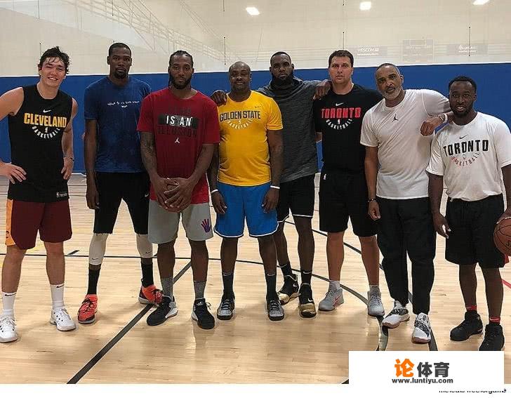 为什么打篮球手掌都很大