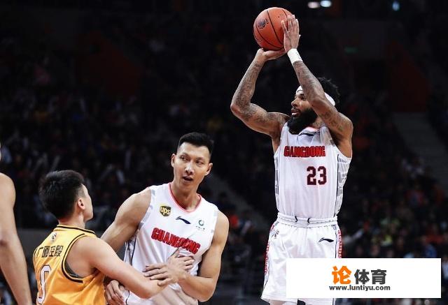 广东为什么对北京徳莱尼每次持球都压节奏 广东为什么对北京徳莱尼每次持球都压节奏