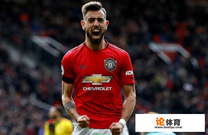 加盟就是核心！B费当选英超2月最佳球员，成曼联本赛季第一人！他和博格巴，谁更强？