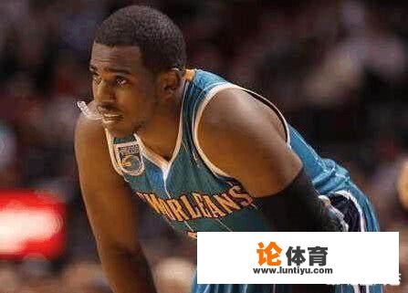 在NBA中有些队员为什么带牙套？牙套对牙齿有什么保护？