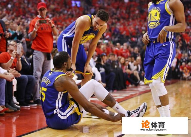 KD杜兰特又一次受伤这锅谁来背? KD杜兰特又一次受伤这锅谁来背?