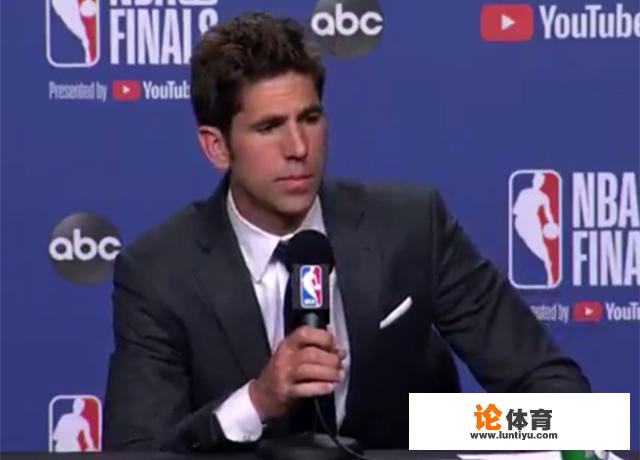 KD杜兰特又一次受伤这锅谁来背? KD杜兰特又一次受伤这锅谁来背?