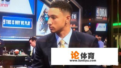 组成一支NBA现役颜值最高的球队，可以争冠吗？