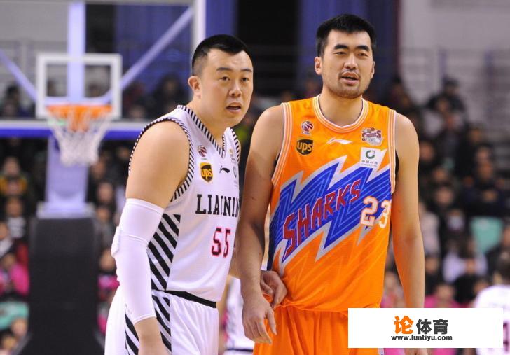 为什么CBA球员的队服上那么多广告，跟NBA比差多了？