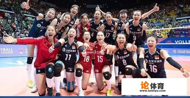 中国女排3-0横扫俄罗斯队，豪取世界杯三连胜，渐露冠军相，你怎么看？