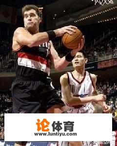 在NBA中谁的球衣号是17？