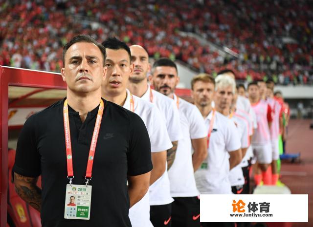 津媒：中超球员深知降薪已成必然，最高降幅达50%，你赞同中超球员降薪吗？