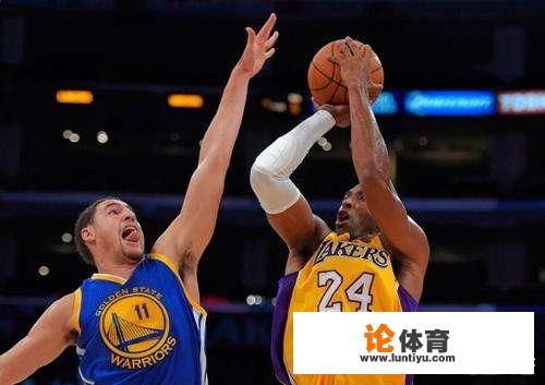 nba正式常规赛和季后赛中，半场最高得分是多少分？