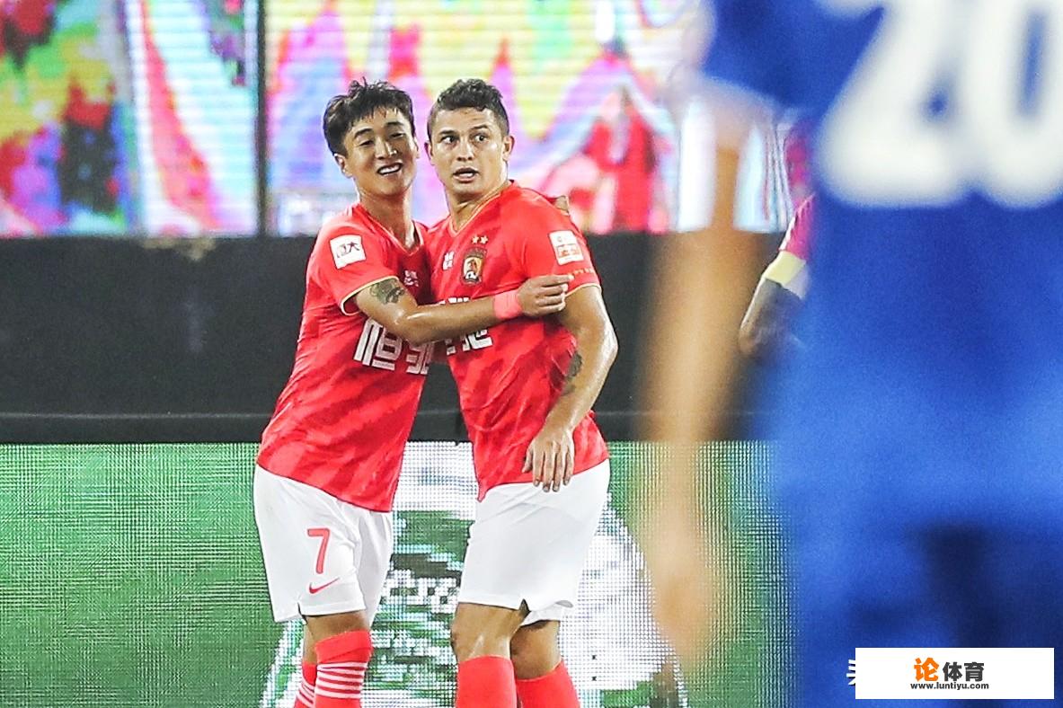 中超揭幕战-恒大2-0申花,韦世豪双响,他射术比武磊更强吗? 中超揭幕战-恒大2-0申花,韦世豪双响,他射术比武磊更强吗?