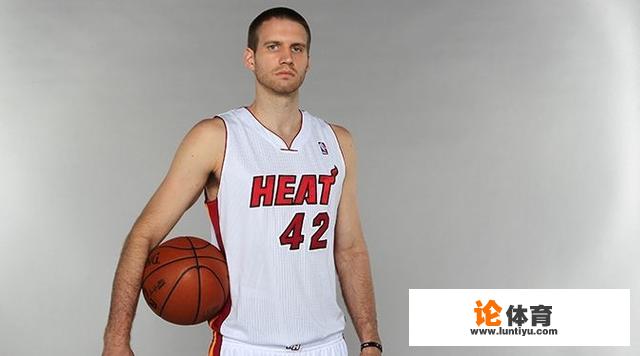 昔日辽宁男篮强悍大外援恐告别CBA,辽篮球迷想念“白魔兽”吗? 昔日辽宁男篮强悍大外援恐告别CBA,辽篮球迷想念“白魔兽”吗?