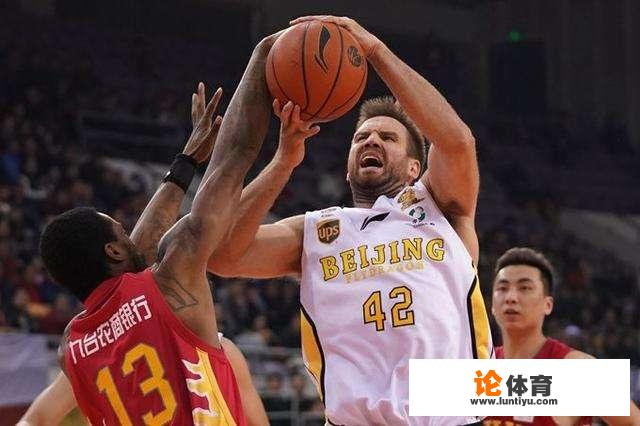 昔日辽宁男篮强悍大外援恐告别CBA,辽篮球迷想念“白魔兽”吗? 昔日辽宁男篮强悍大外援恐告别CBA,辽篮球迷想念“白魔兽”吗?