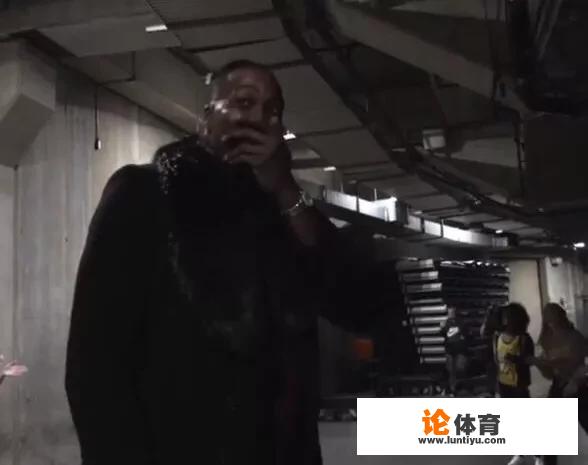 屌丝男士里拉拉队更衣室击掌那一集里的女演员是谁? 屌丝男士里拉拉队更衣室击掌那一集里的女演员是谁?