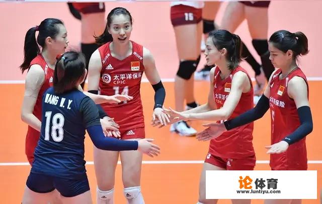 小女孩练排球有什么出路? 小女孩练排球有什么出路?