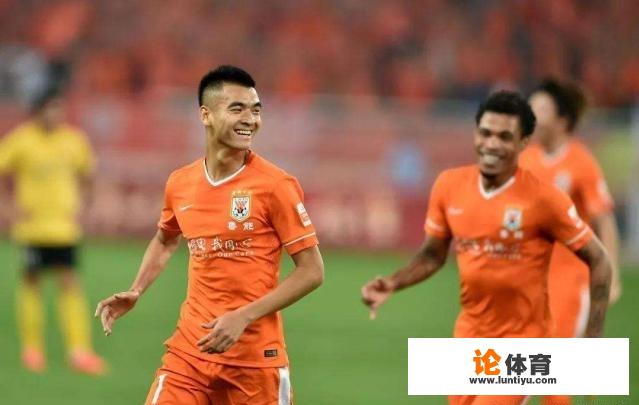 最新一期国足名单出炉,山东鲁能的刘彬彬入选是否实至名归?比起郜林是不是更有资格? 最新一期国足名单出炉,山东鲁能的刘彬彬入选是否实至名归?比起郜林是不是更有资格?