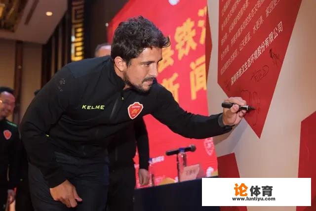 最新一期国足名单出炉,山东鲁能的刘彬彬入选是否实至名归?比起郜林是不是更有资格? 最新一期国足名单出炉,山东鲁能的刘彬彬入选是否实至名归?比起郜林是不是更有资格?