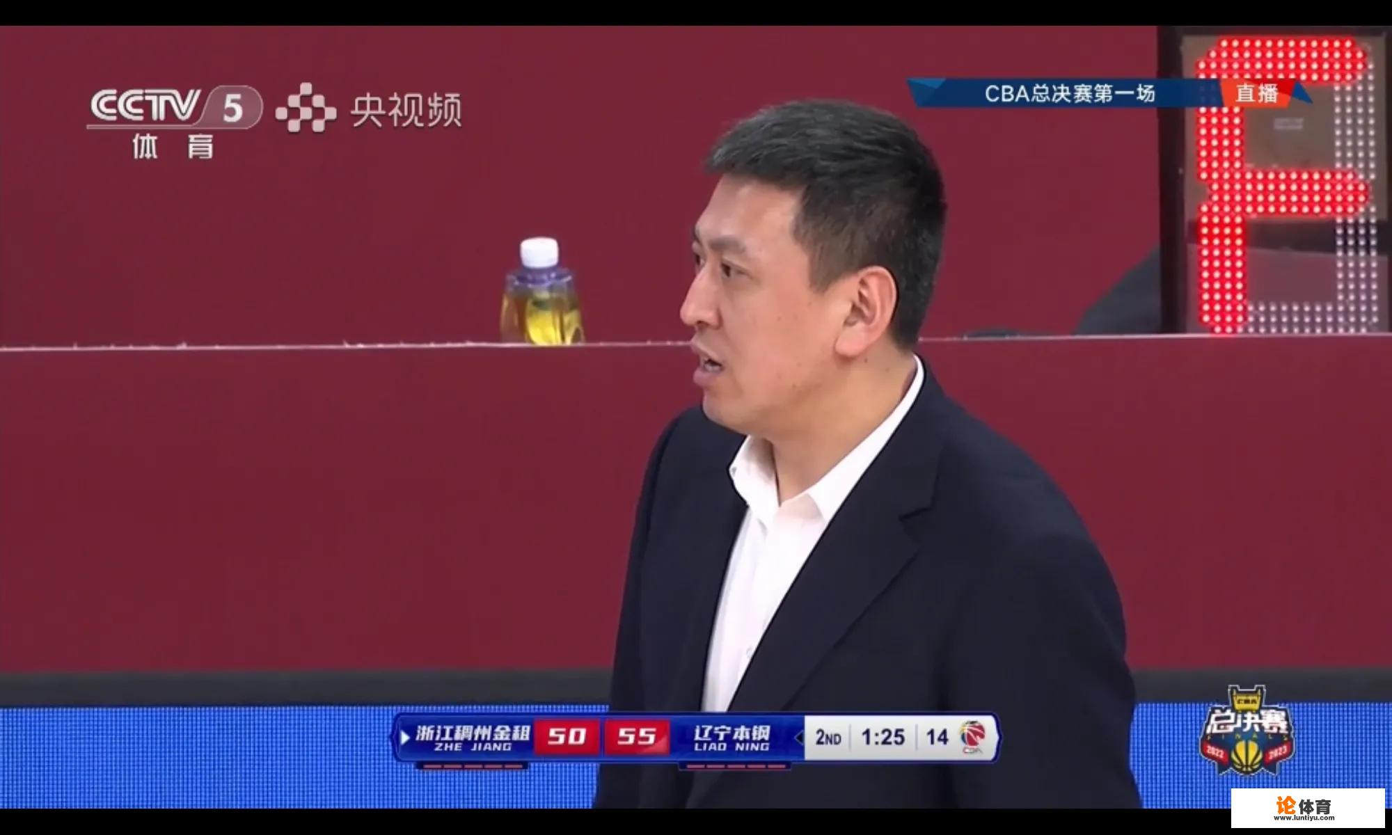 吴前肋骨骨折,浙江球迷骂人被弱化,CBA陷入抹黑漩涡尴尬吗? 吴前肋骨骨折,浙江球迷骂人被弱化,CBA陷入抹黑漩涡尴尬吗?