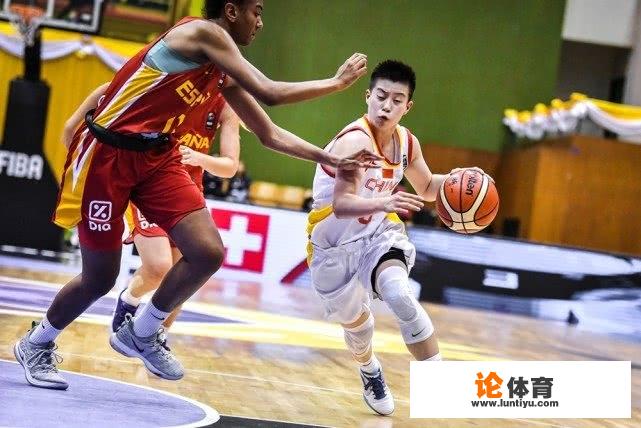 中国U19女篮52-55不敌西班牙，无缘晋级四强，陈明伶17+5，怎么评价？