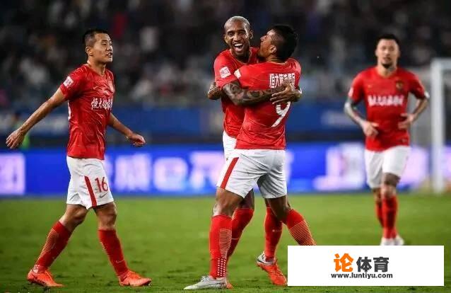 中超第23轮,江苏苏宁8分钟内连进2球,广州恒大究竟是怎么了? 中超第23轮,江苏苏宁8分钟内连进2球,广州恒大究竟是怎么了?