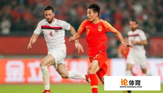 国足亚洲杯首战:里皮能否再续正赛荣耀,你觉得武磊的锋线搭档会是谁? 国足亚洲杯首战:里皮能否再续正赛荣耀,你觉得武磊的锋线搭档会是谁?