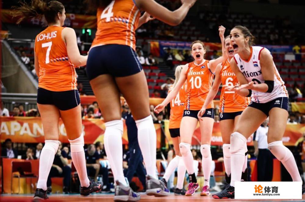 中国女排提前锁定四强，将于10月16日对阵荷兰，小将杨涵宇能迎来世锦赛首次上场吗？你怎么看？