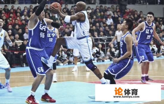 马布里在cba拿了几个总冠军？