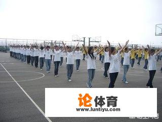 求打牵拢球(带线那种网球)的方法? 求打牵拢球(带线那种网球)的方法?