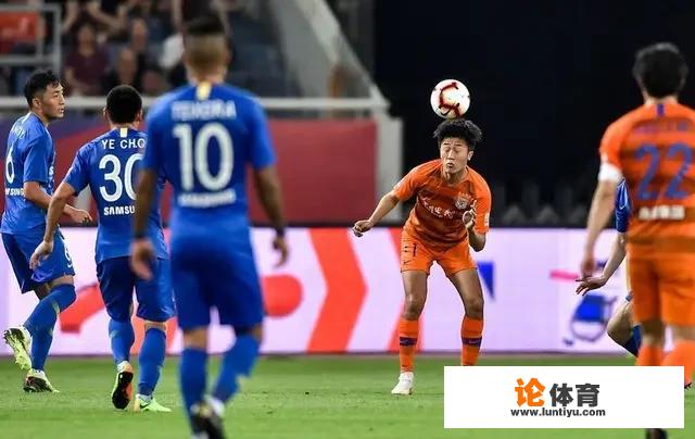 鲁能-苏宁比赛中特谢拉与戴琳发生冲突,为何王大雷特谢拉领到黄牌,场上发生了什么? 鲁能-苏宁比赛中特谢拉与戴琳发生冲突,为何王大雷特谢拉领到黄牌,场上发生了什么?