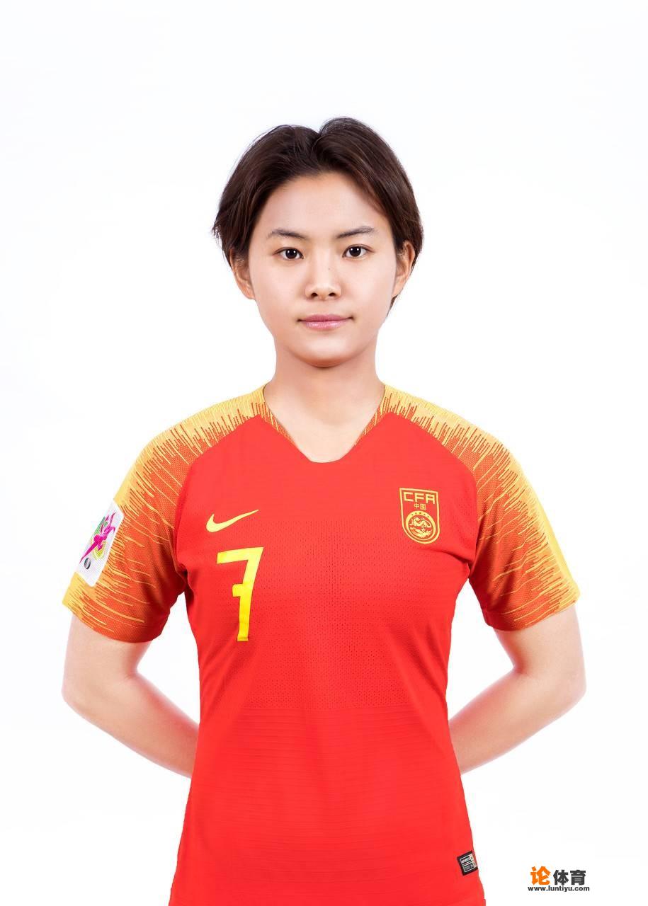 王霜在大巴黎女足的年薪是多少?在整个世界女足领域里算什么水平|王? 王霜在大巴黎女足的年薪是多少?在整个世界女足领域里算什么水平|王?