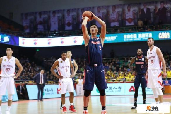CBA第五轮,广东宏远队五人得分上双,阿联19+15,客场大胜山东队,你怎么看? CBA第五轮,广东宏远队五人得分上双,阿联19+15,客场大胜山东队,你怎么看?