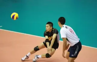 排球的打法与基本功? 排球的打法与基本功?