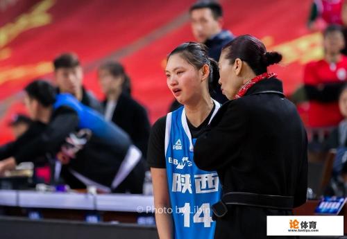 谁知道关于陕西凤县航天零六七基地的事啊,我想知道那段令凤县自豪的历史,好像还有什么八一二厂,谢谢? 谁知道关于陕西凤县航天零六七基地的事啊,我想知道那段令凤县自豪的历史,好像还有什么八一二厂,谢谢?