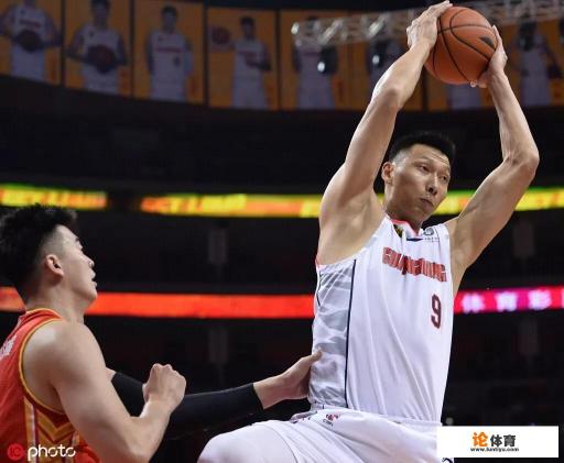 CBA半决赛广东男篮2-0领先,知名解说将现在的广东比作92年的公牛,你怎么看? CBA半决赛广东男篮2-0领先,知名解说将现在的广东比作92年的公牛,你怎么看?