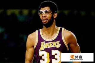 NBA历史上排名前十五的中锋是那些人,他们的身高体重分别是多少,包括姚明? NBA历史上排名前十五的中锋是那些人,他们的身高体重分别是多少,包括姚明?