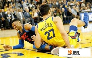 NBA篮球中什么叫压起,什么叫合理冲撞区? NBA篮球中什么叫压起,什么叫合理冲撞区?