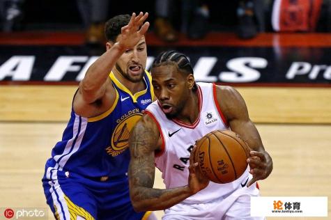 今年NBA总决赛猛龙和勇士争夺,好比矛(勇士)与盾(猛龙)的决斗,你更看好谁? 今年NBA总决赛猛龙和勇士争夺,好比矛(勇士)与盾(猛龙)的决斗,你更看好谁?